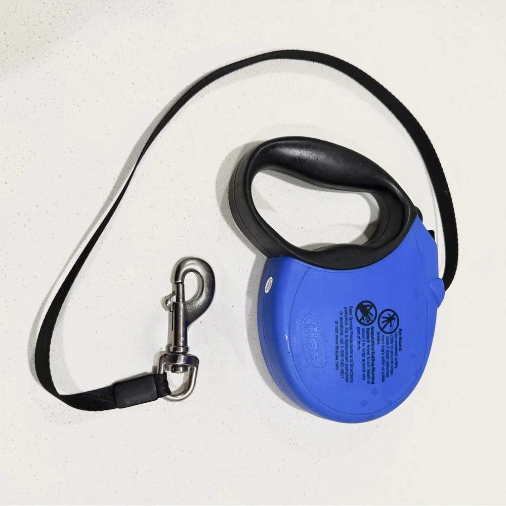 Flexi Freedom Retractable 16’ Leash Tape, Soft Grip Handle (Blue/Black)-Large